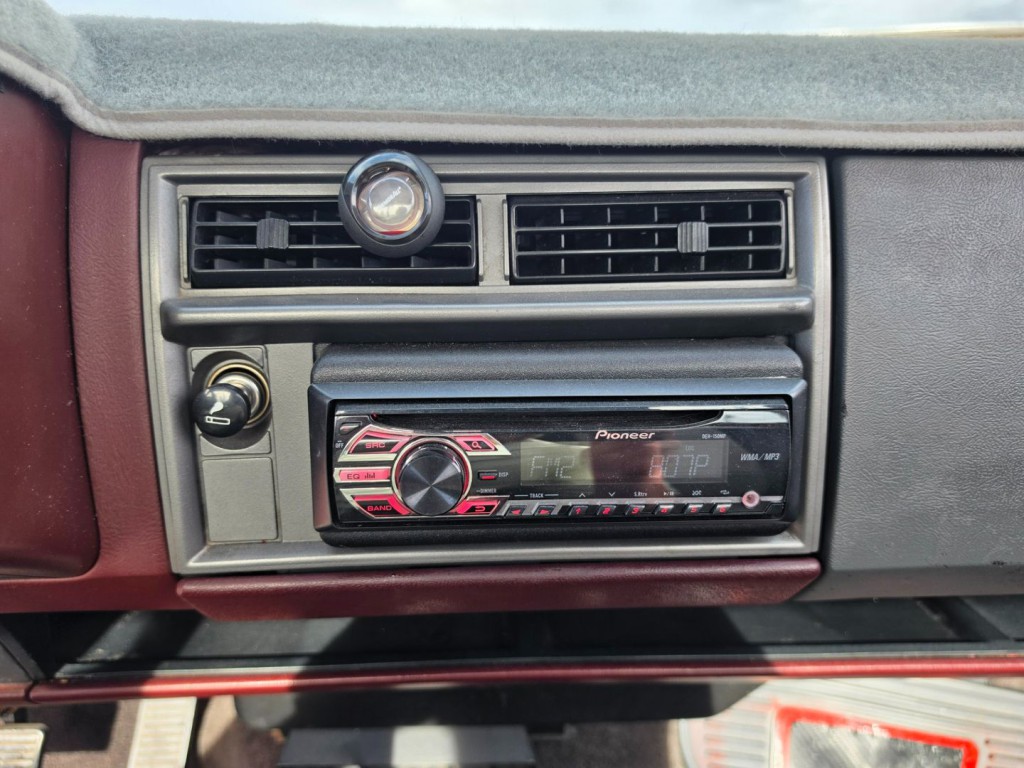 1991 GMC Sonoma Image 22