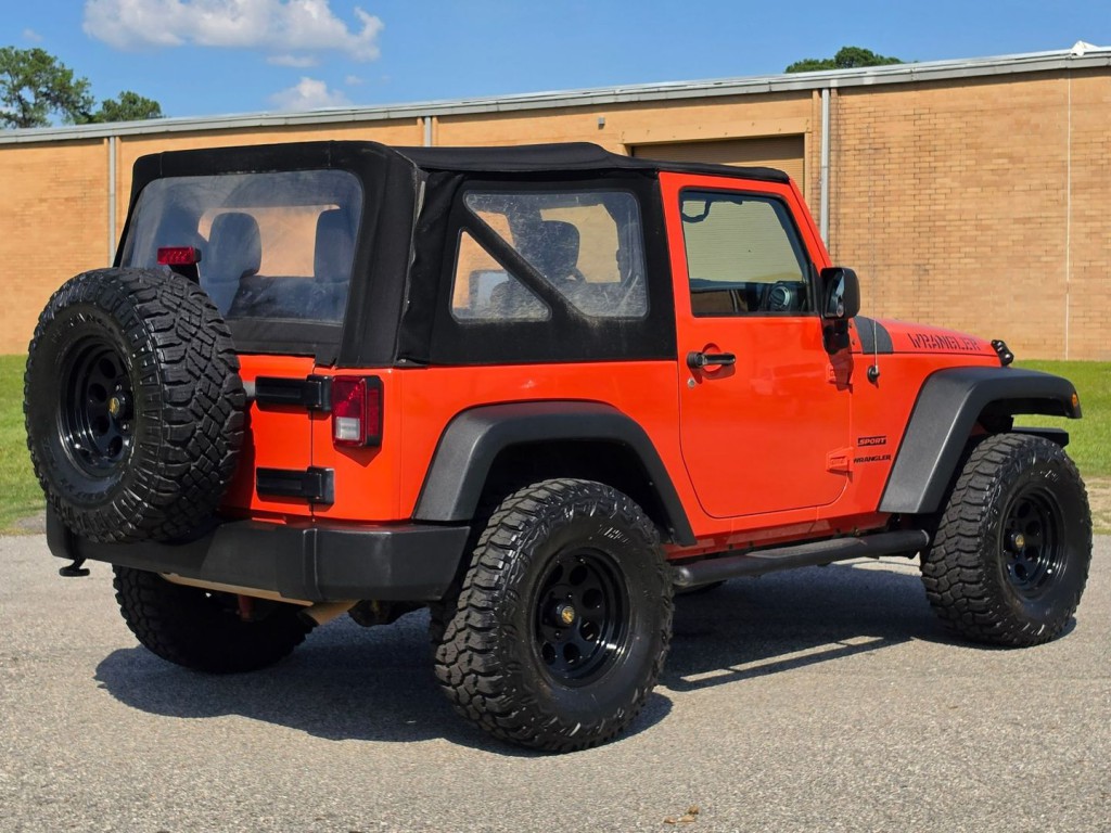 2015 Jeep Wrangler Image 7