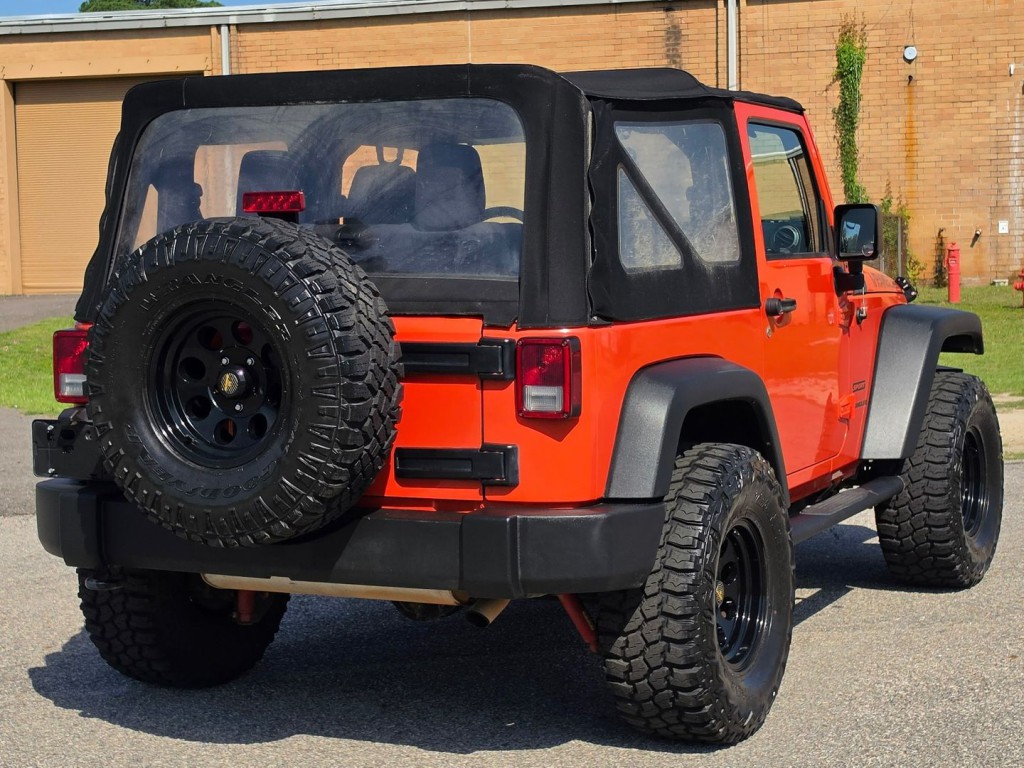 2015 Jeep Wrangler Image 8
