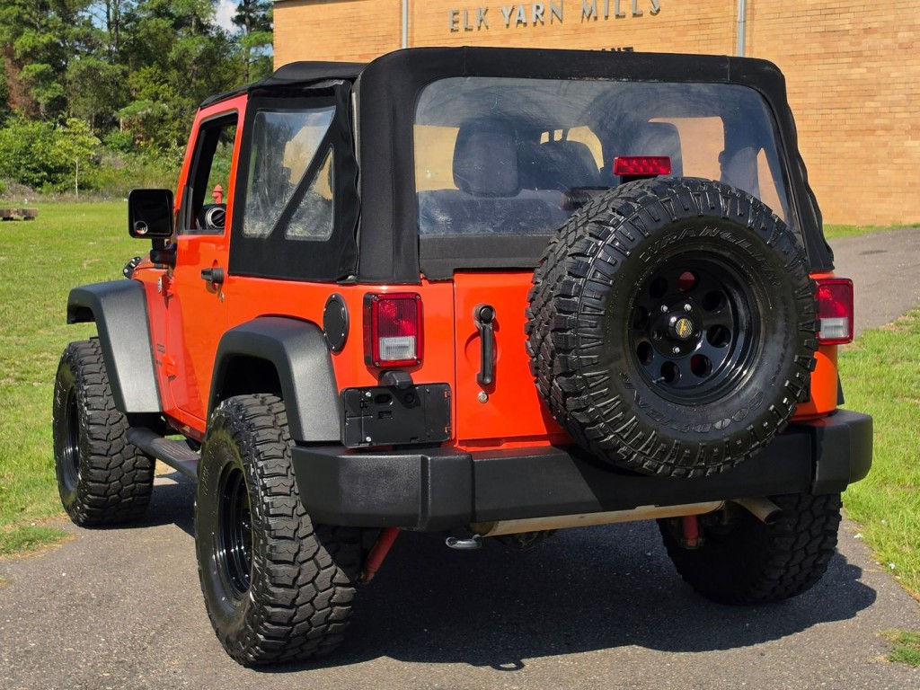 2015 Jeep Wrangler Image 10