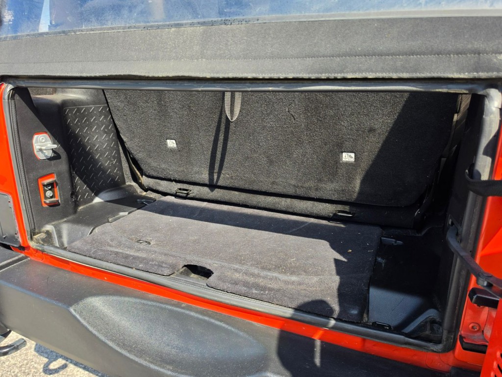 2015 Jeep Wrangler Image 41