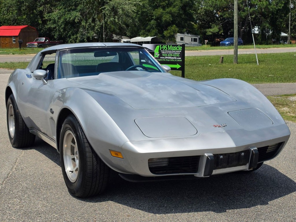 1977 Chevrolet Corvette Image 4