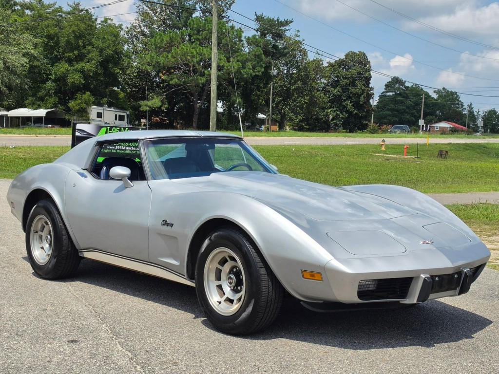 1977 Chevrolet Corvette Image 5