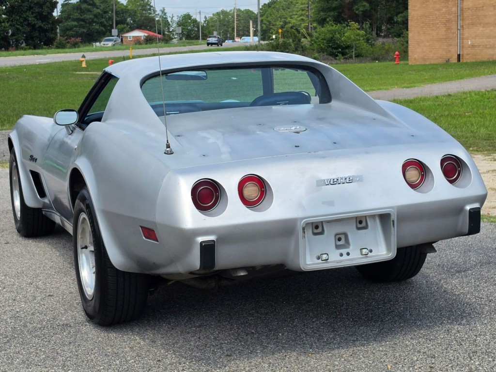 1977 Chevrolet Corvette Image 10