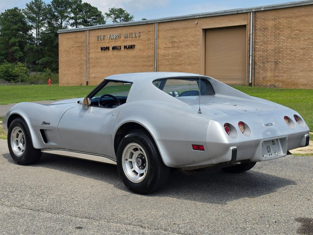 1977 Chevrolet Corvette Image 11