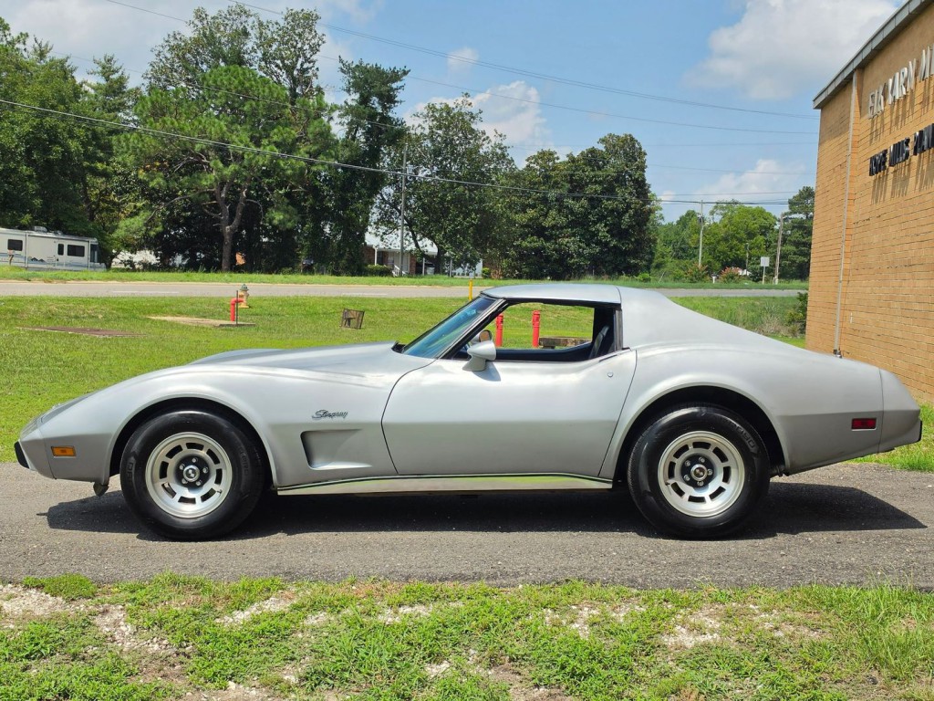 1977 Chevrolet Corvette Image 12
