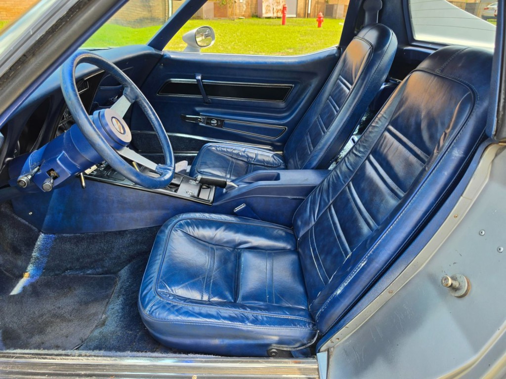 1977 Chevrolet Corvette Image 15