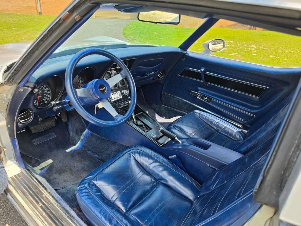 1977 Chevrolet Corvette Image 16