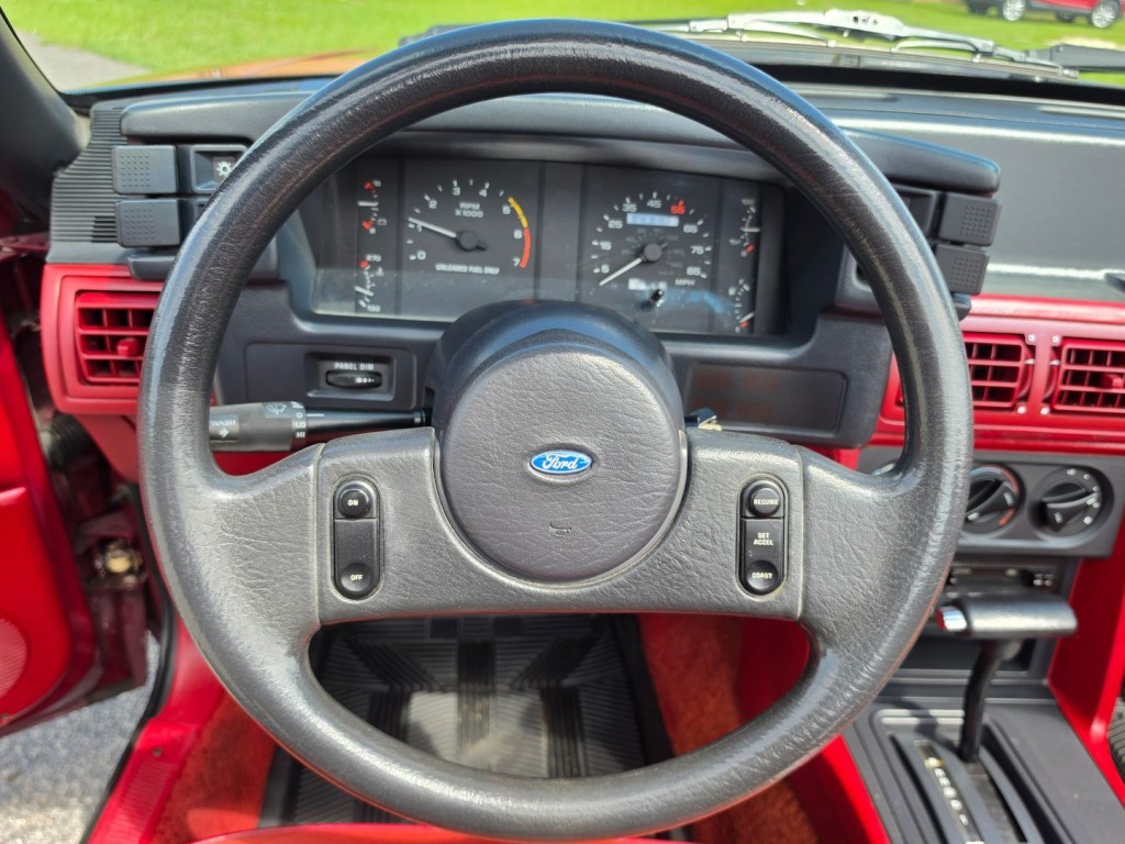 1988 Ford Mustang Image 20