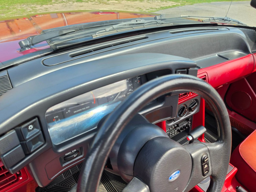 1988 Ford Mustang Image 37