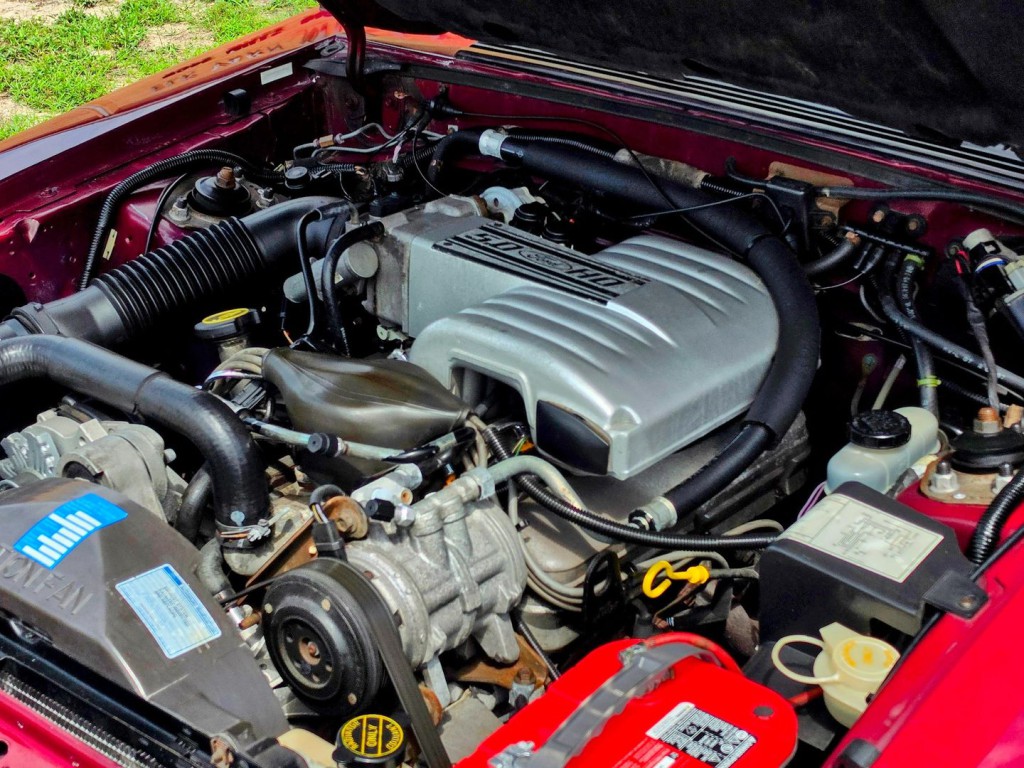 1988 Ford Mustang Image 42