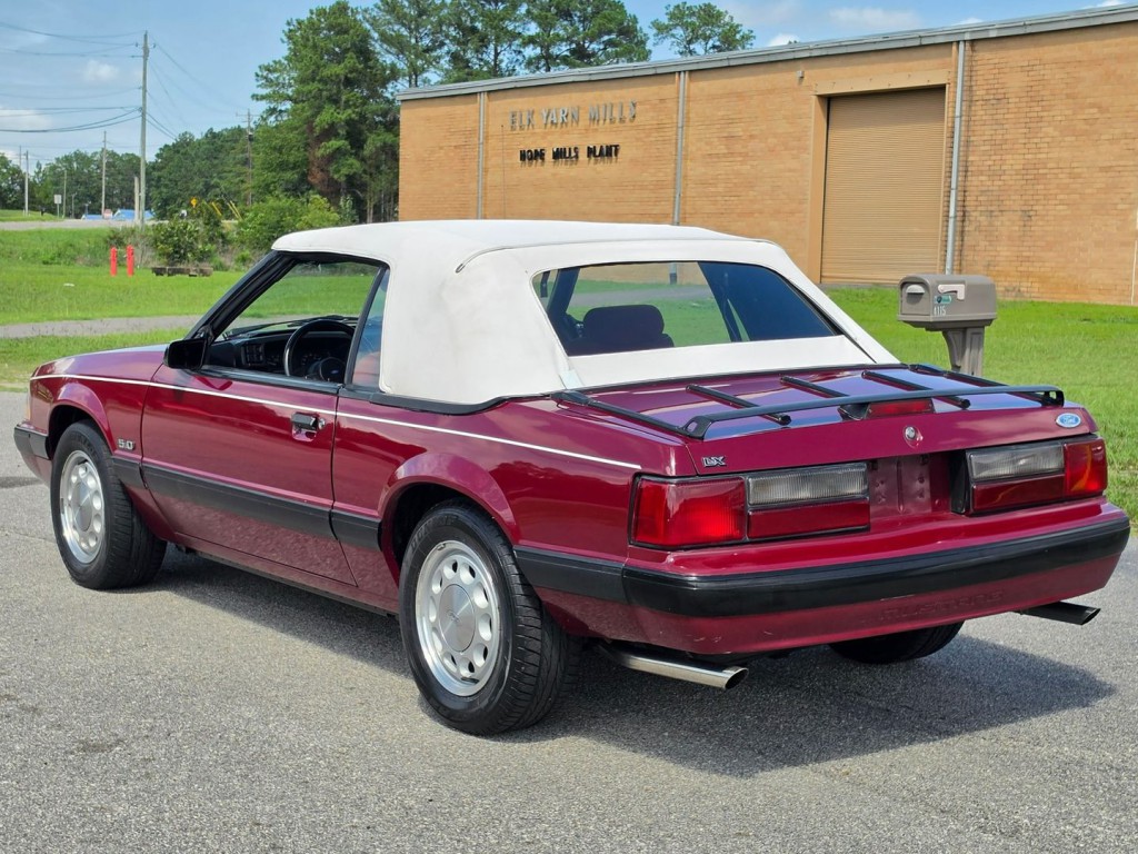 1988 Ford Mustang Image 60
