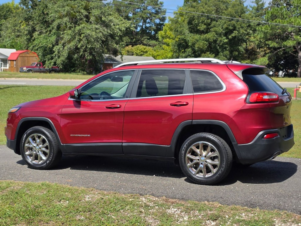 2016 Jeep Cherokee Image 9