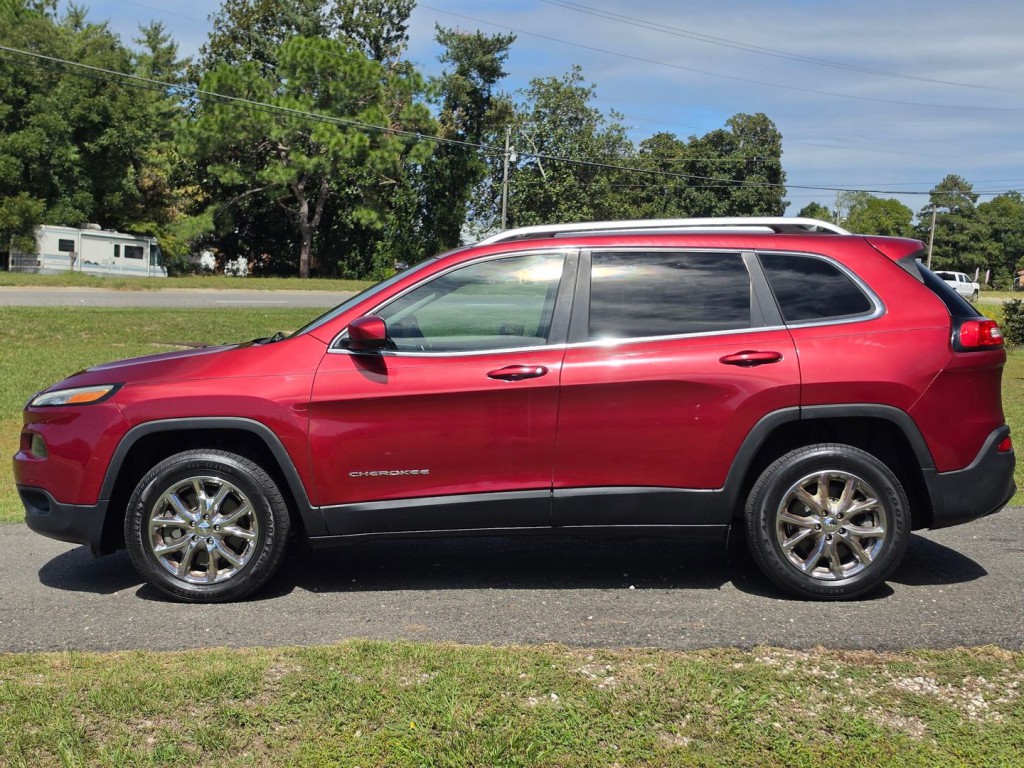 2016 Jeep Cherokee Image 10