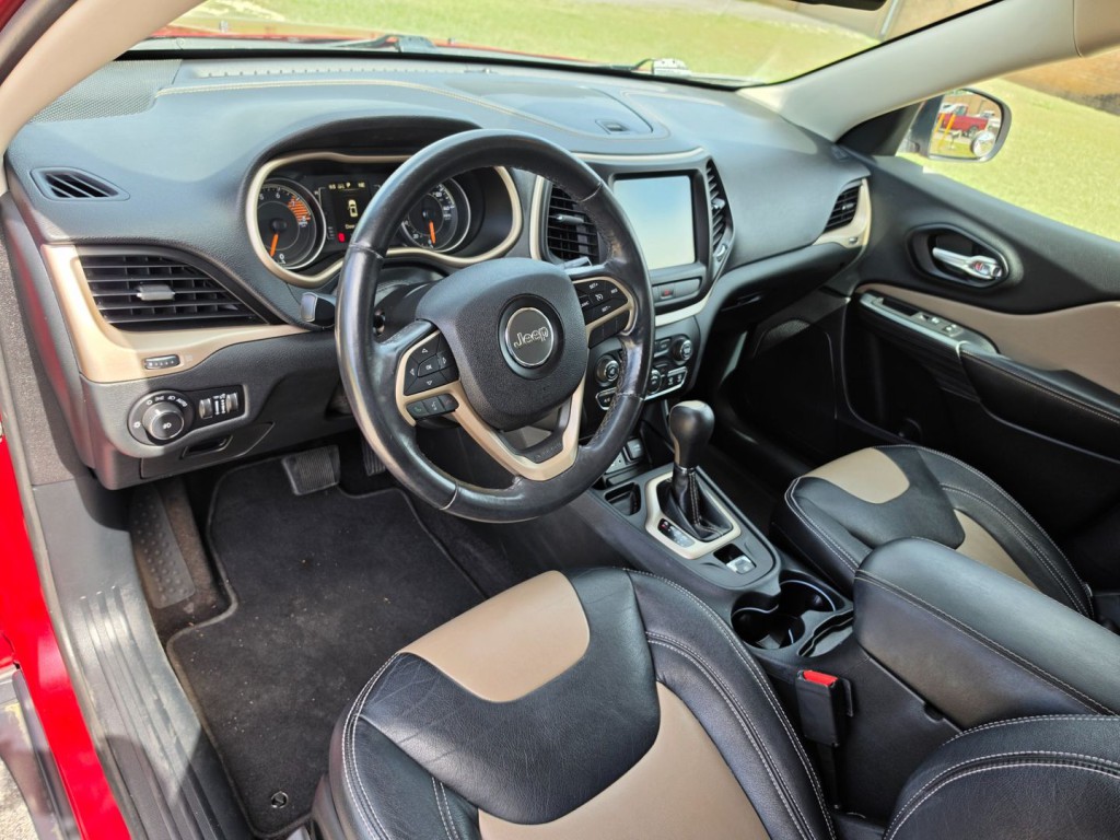 2016 Jeep Cherokee Image 16