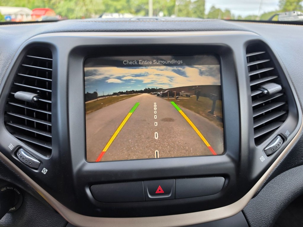 2016 Jeep Cherokee Image 21