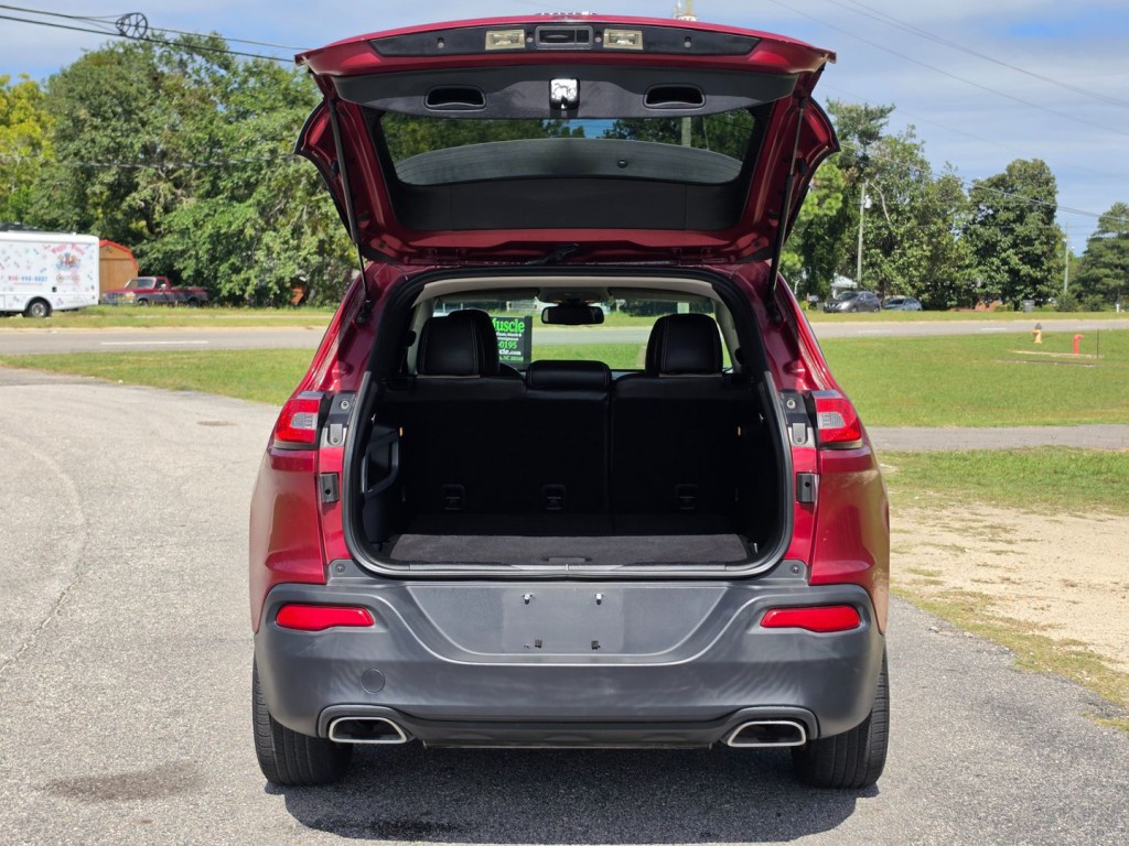 2016 Jeep Cherokee Image 46