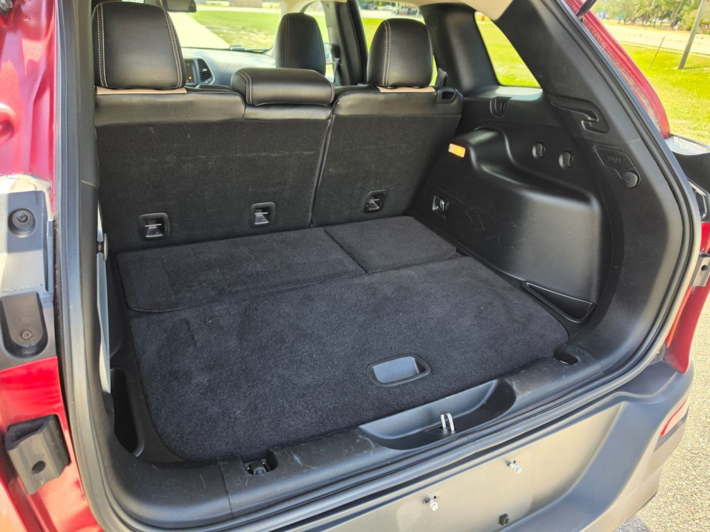 2016 Jeep Cherokee Image 47