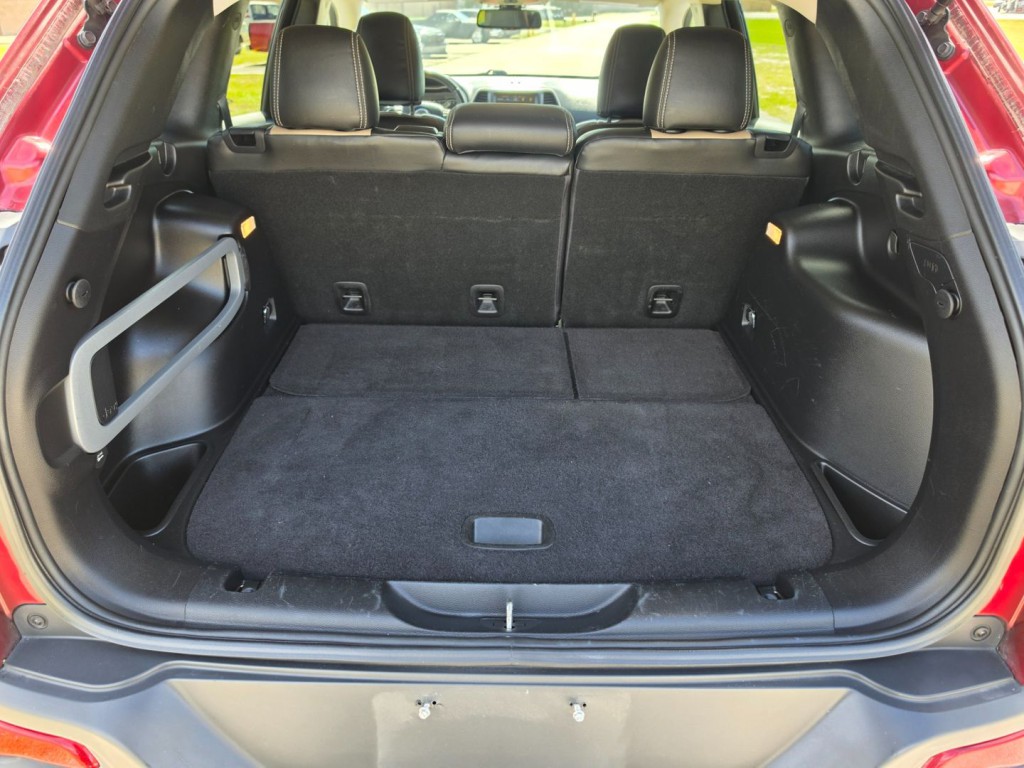 2016 Jeep Cherokee Image 48