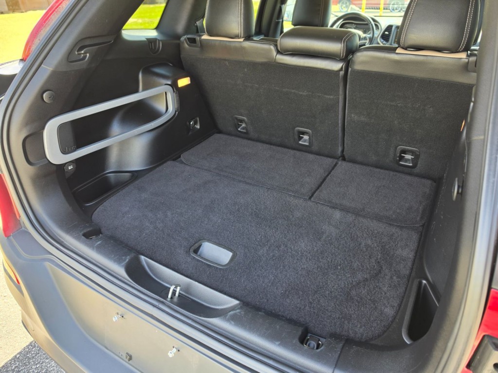 2016 Jeep Cherokee Image 49