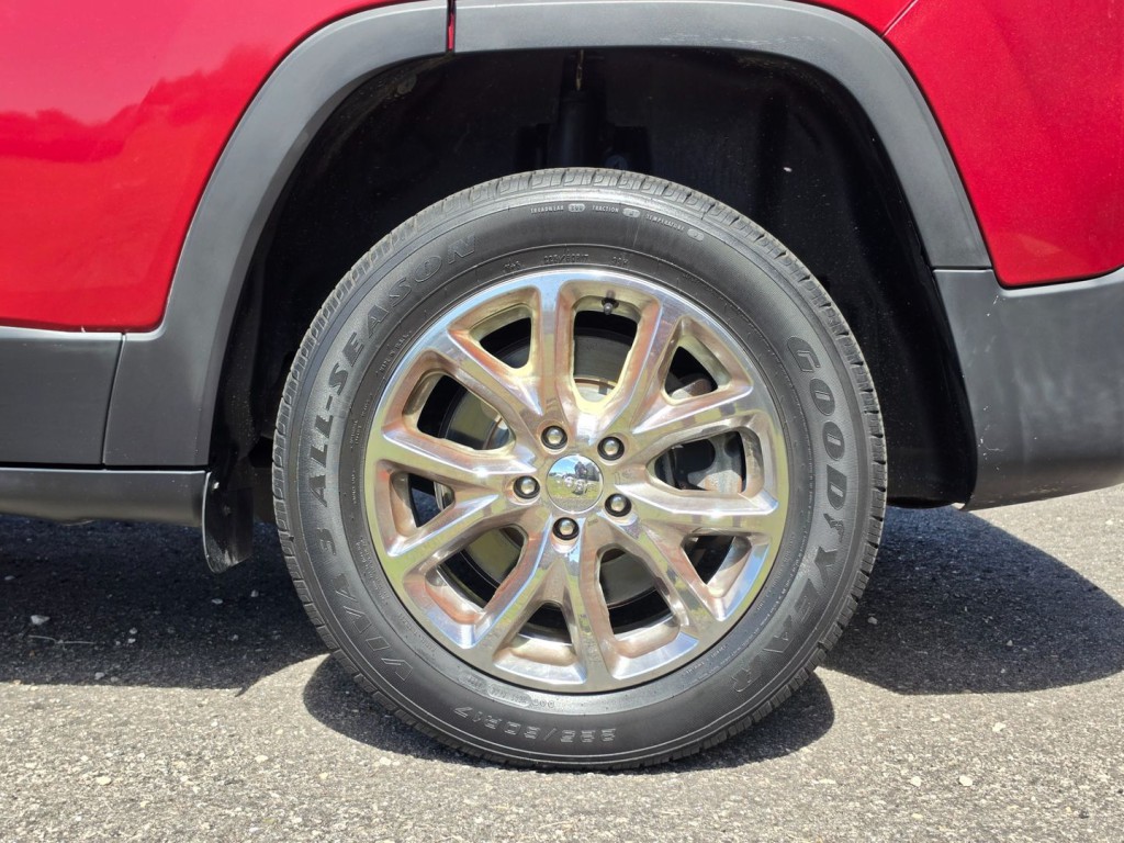 2016 Jeep Cherokee Image 50