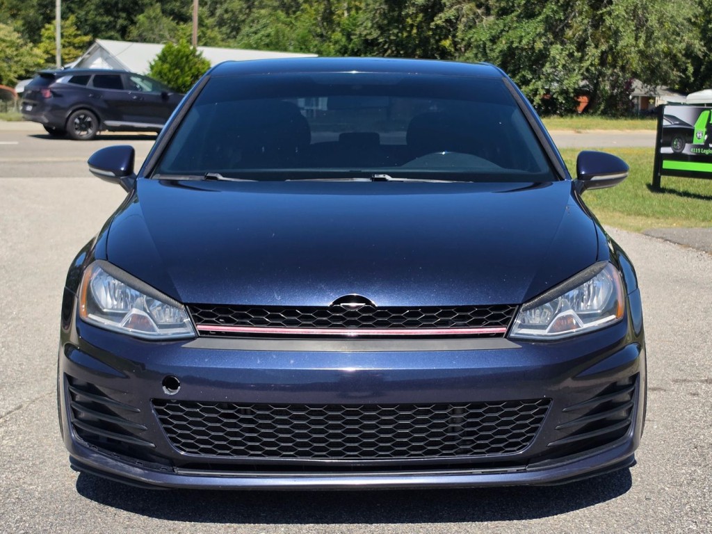 2016 Volkswagen GTI Image 2