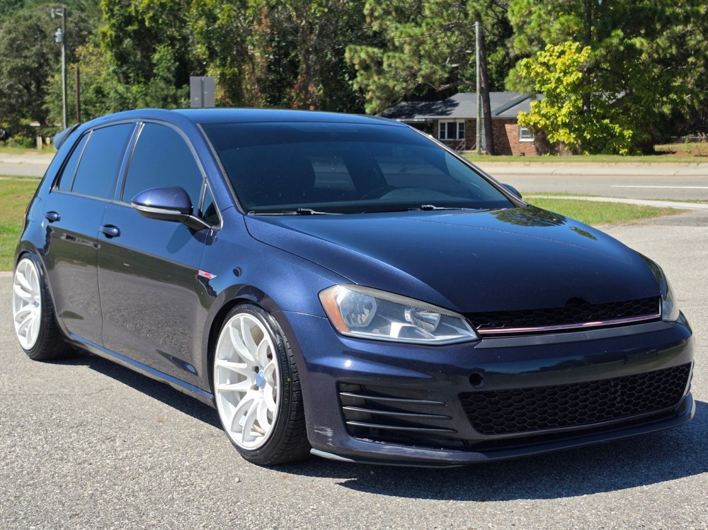 2016 Volkswagen GTI Image 3