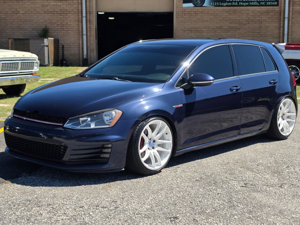2016 Volkswagen GTI Image 13