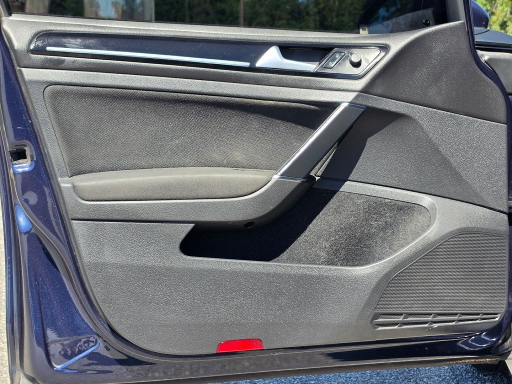 2016 Volkswagen GTI Image 33