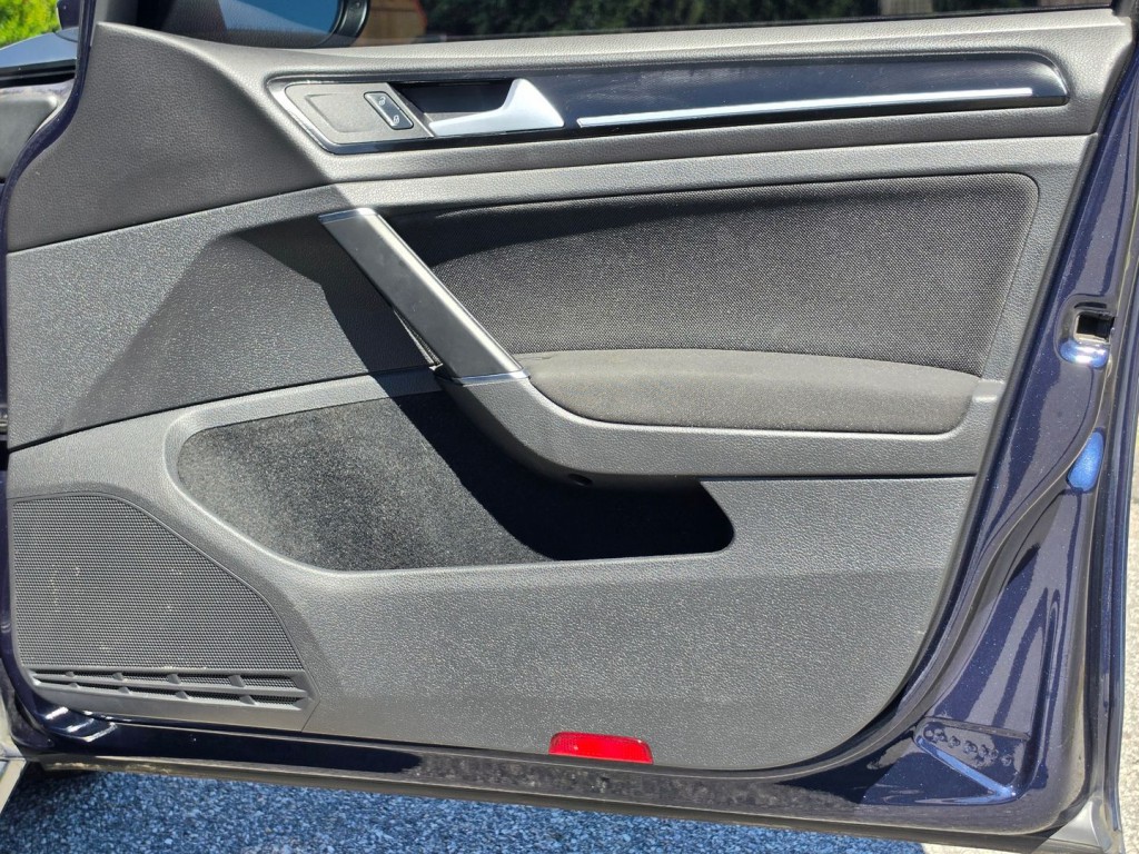 2016 Volkswagen GTI Image 36