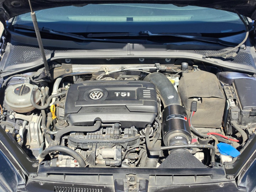 2016 Volkswagen GTI Image 38