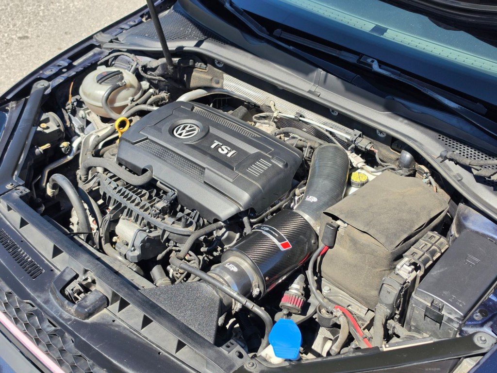 2016 Volkswagen GTI Image 39