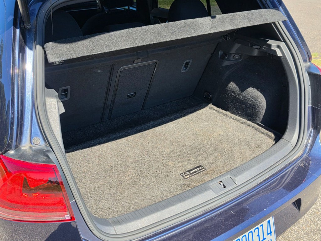 2016 Volkswagen GTI Image 42