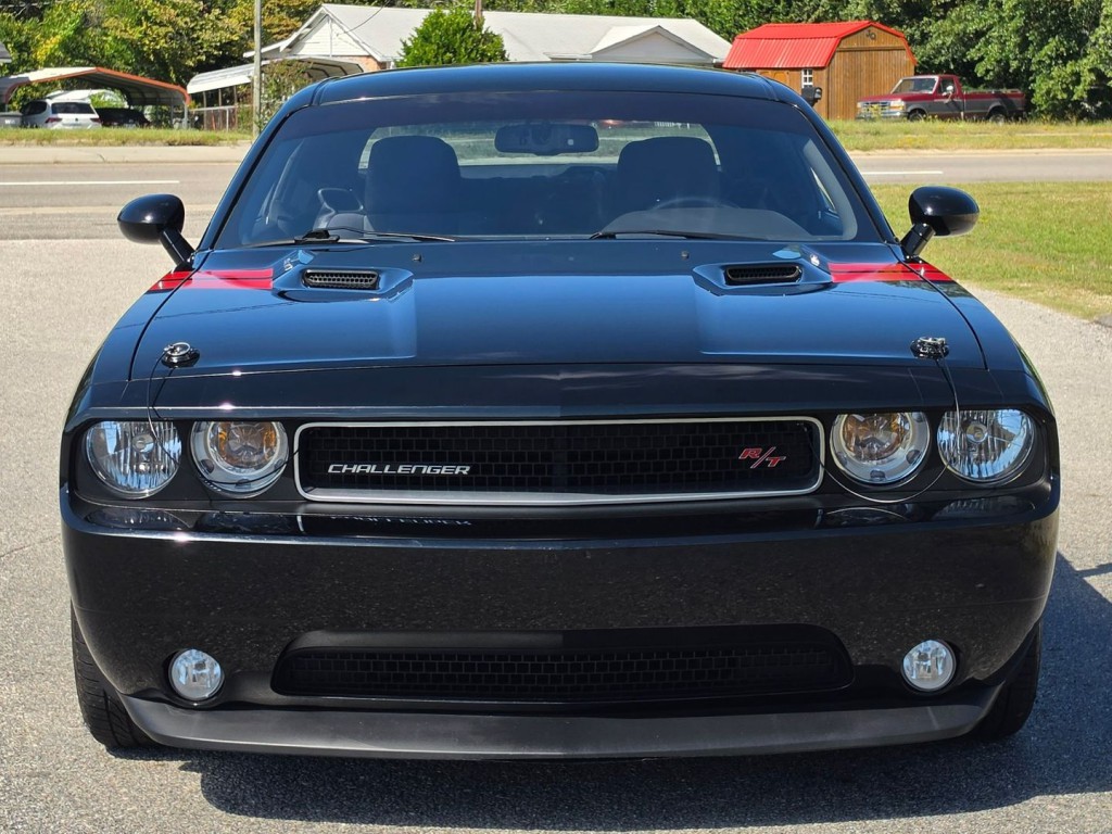 2013 Dodge Challenger Image 3