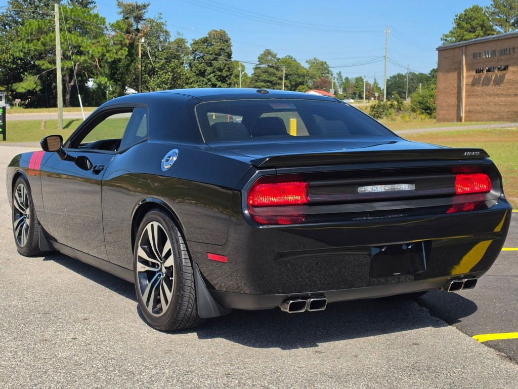 2013 Dodge Challenger Image 10