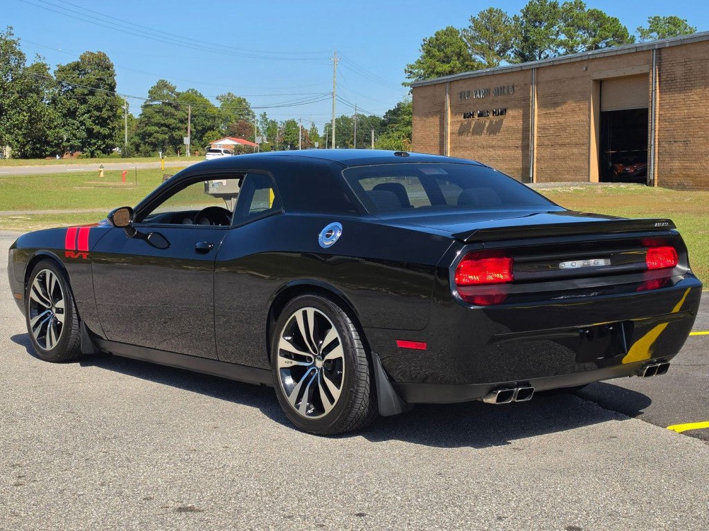 2013 Dodge Challenger Image 11