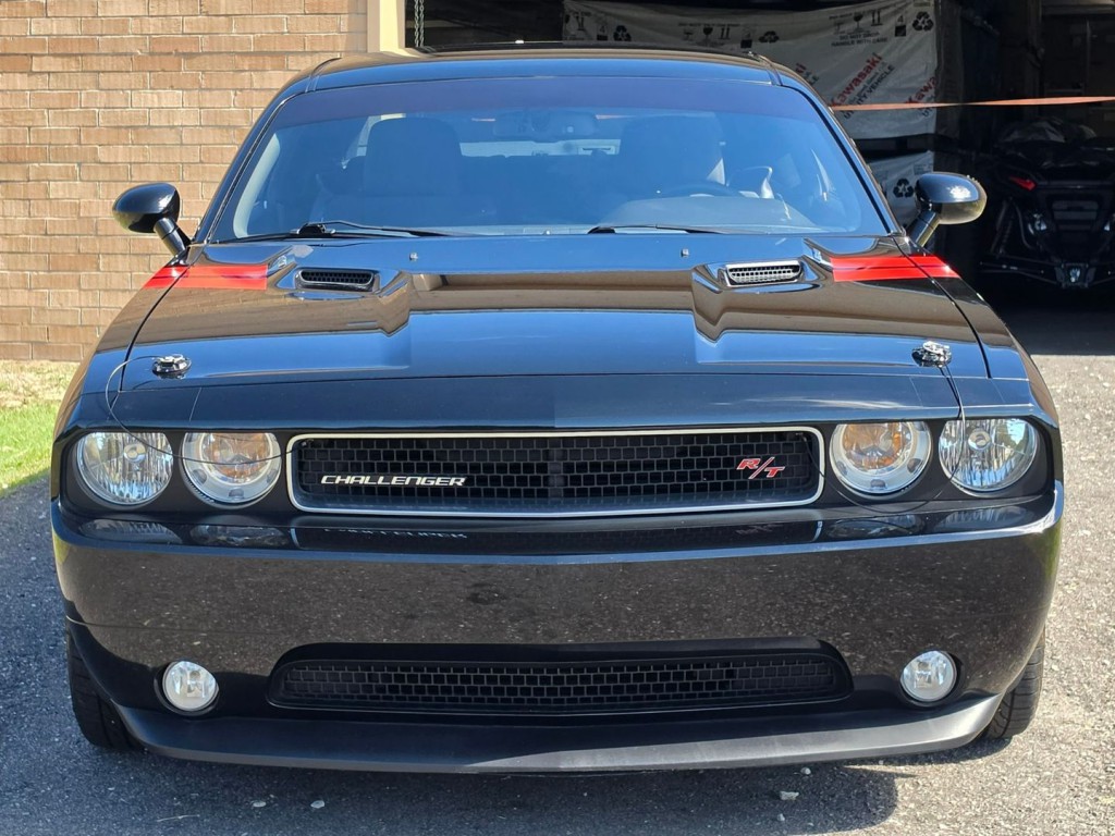 2013 Dodge Challenger Image 39