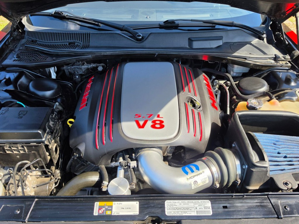2013 Dodge Challenger Image 42
