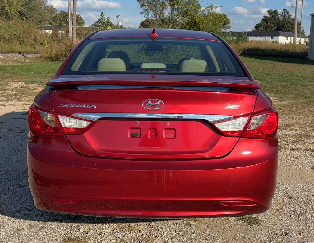 2013 Hyundai Sonata Image 6