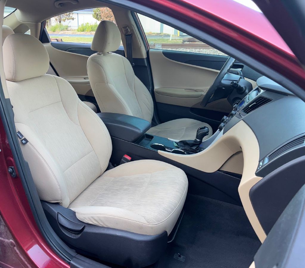 2013 Hyundai Sonata Image 12