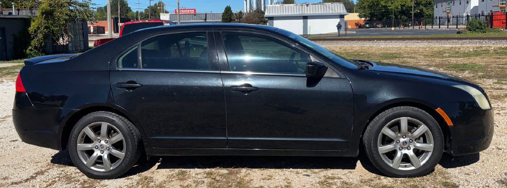 2010 Mercury Milan Image 4