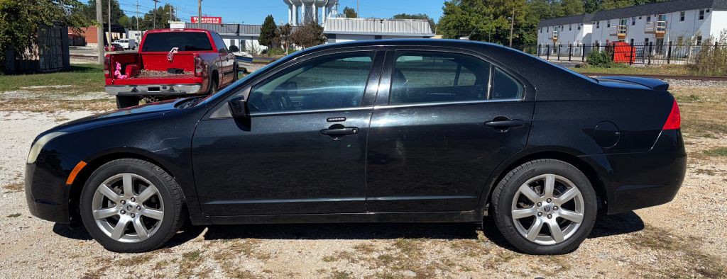 2010 Mercury Milan Image 8