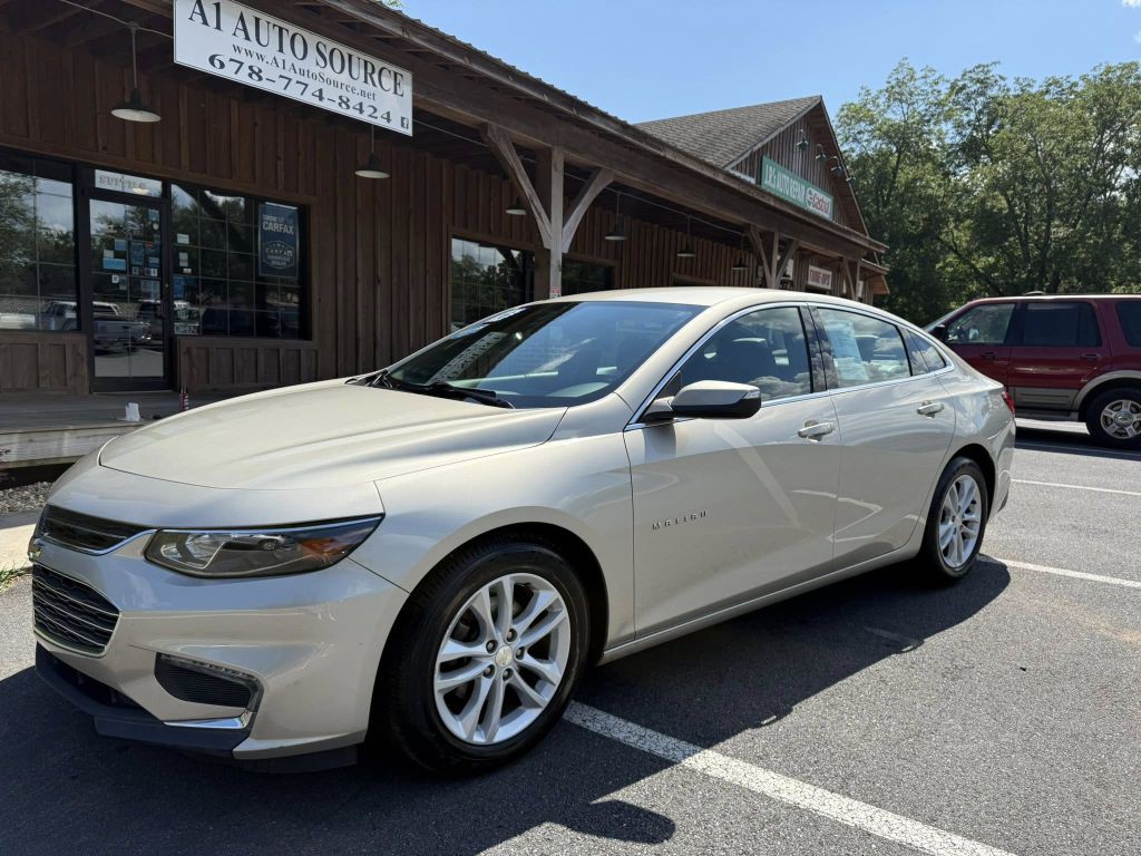 2016 Chevrolet Malibu Image 1