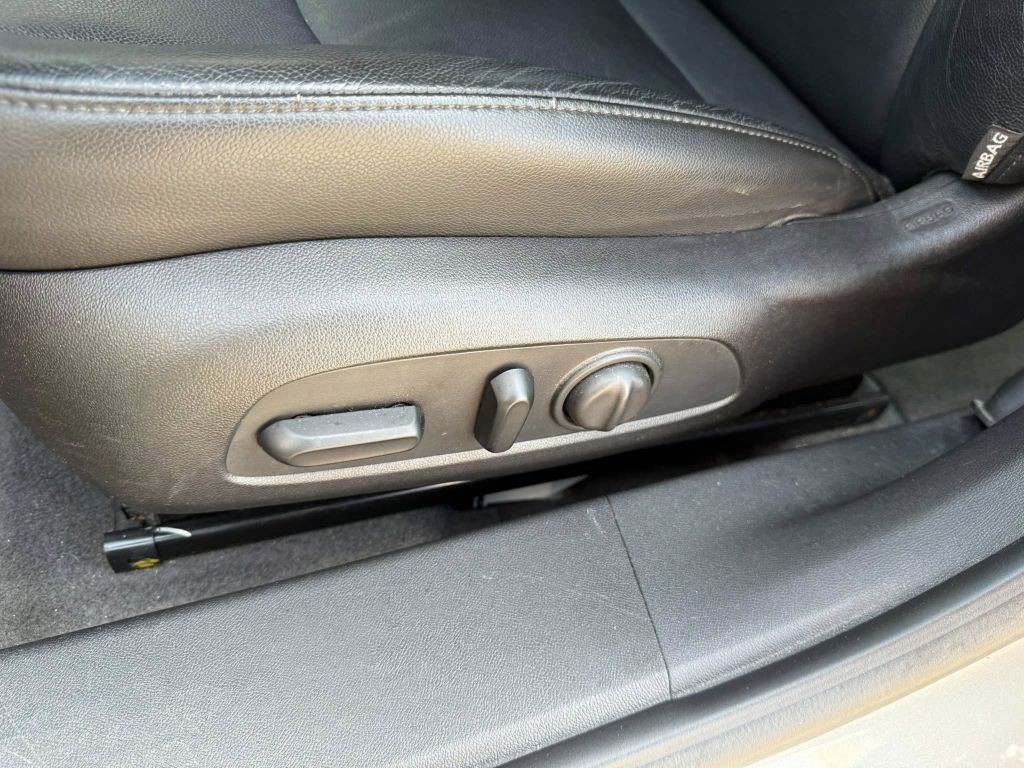 2016 Chevrolet Malibu Image 13