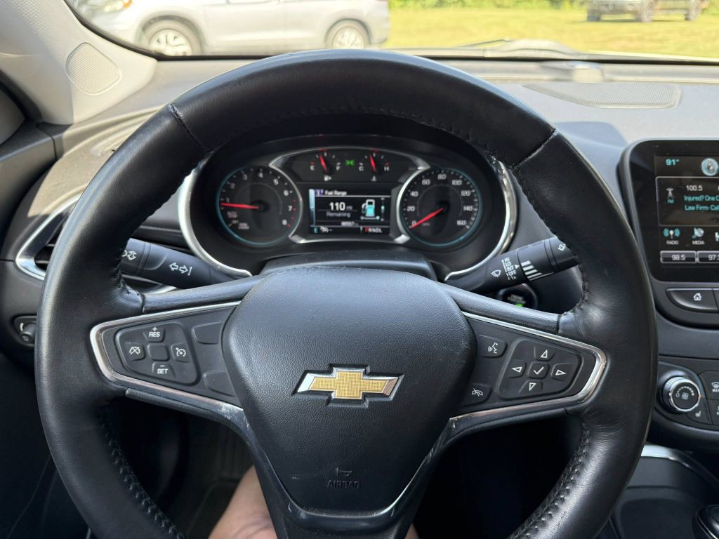 2016 Chevrolet Malibu Image 18