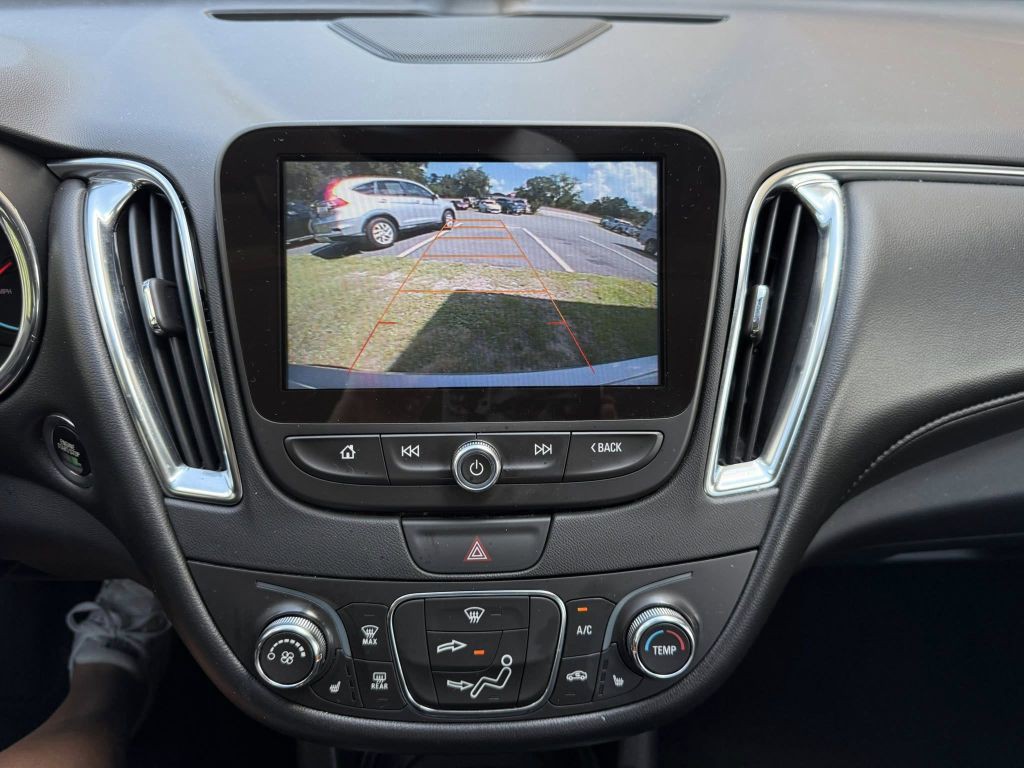 2016 Chevrolet Malibu Image 22