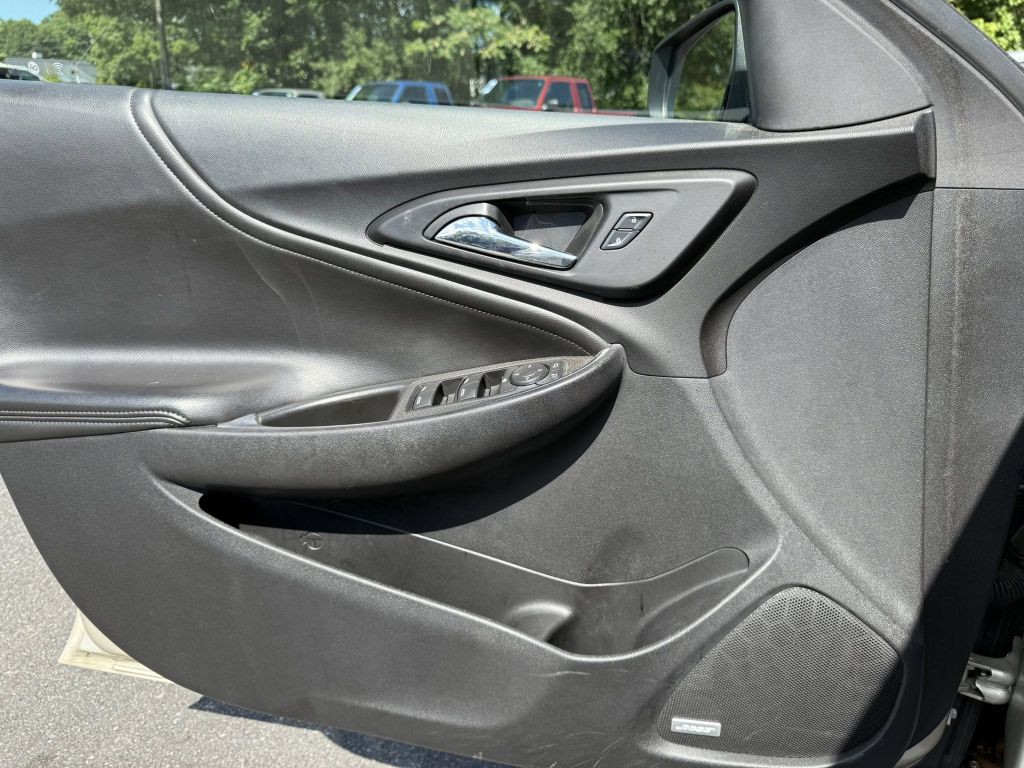 2016 Chevrolet Malibu Image 30