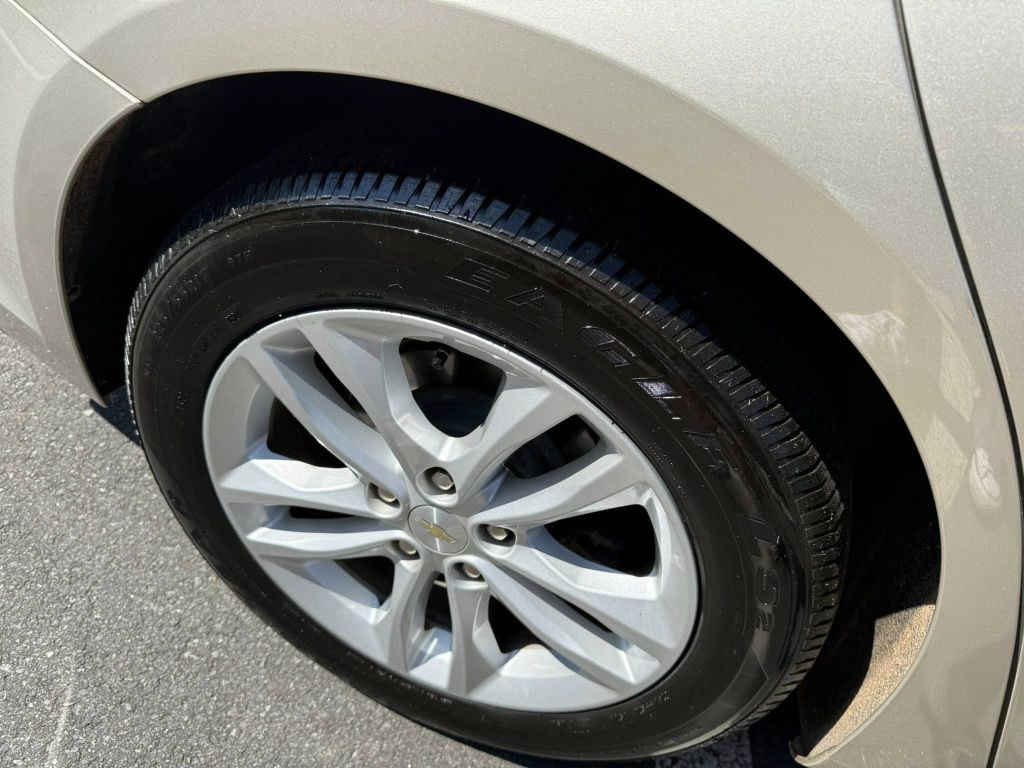 2016 Chevrolet Malibu Image 36
