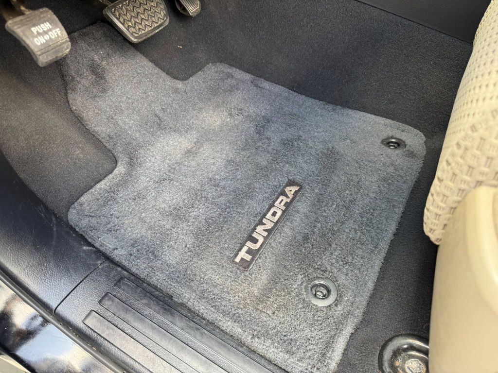 2012 Toyota Tundra Image 25