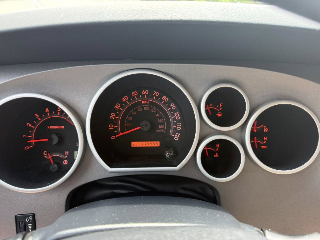 2012 Toyota Tundra Image 27